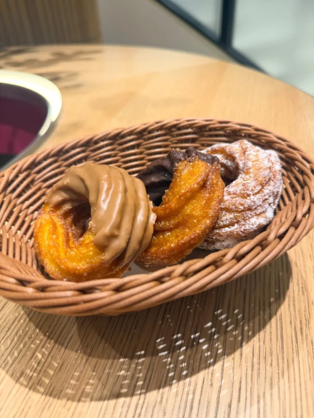 WeLoveDonut – 行列のたえない生ドーナツ専門店『WeLoveDonut』